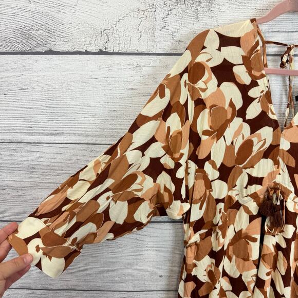 Aakaa Women's Brown & Cream Floral Waisted Dress Size Medium - Picture 2 of 7